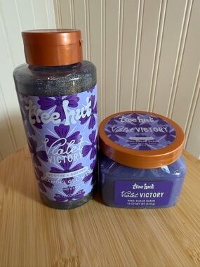 Tree Hut Violet Victory Shea Sugar Scrub - Purple